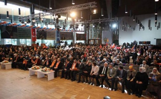 AK Parti İstanbul'da Eyüp, Esenler ve Beyoğlu İlçe Kongrelerini de Tamamladı