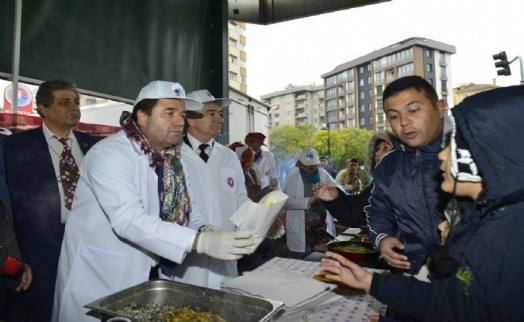 MALTEPE'DE HAMSİ ŞÖLENİ