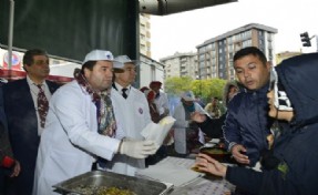 MALTEPE'DE HAMSİ ŞÖLENİ