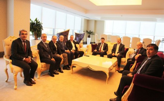 VALİ VASİP ŞAHİN'DEN, BAŞKAN İLGEZDİ'Yİ ZİYARET