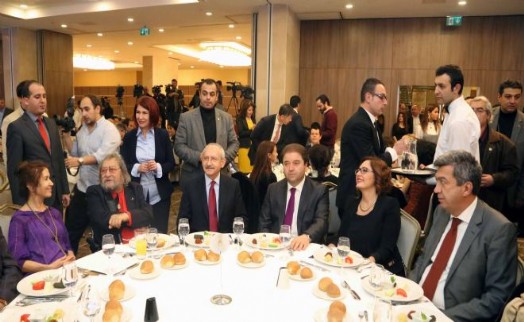 FİKRET OTYAM 89 YAŞINA KILIÇDAROĞLU'YLA MERHABA DEDİ