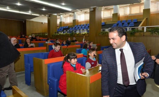 MİNİK DEMOKRATLAR ÜSKÜDAR BELEDİYESİ'NDE