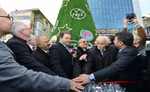 BAŞKAN KILIÇ,  IŞIĞIMIZ PEGİDA'YI DA AYDINLATIR