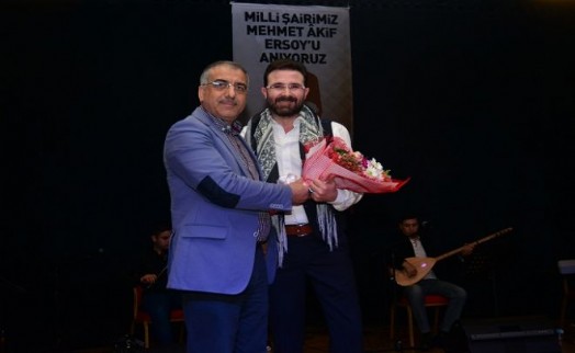 VATAN ŞAİRİ MEHMET AKİF ERSOY SANCAKTEPE'DE ANILDI