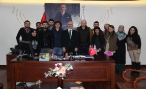 ÖĞRENCİLERİN DİKKATİNİ ÇEKEN SOSYAL BELEDİYE