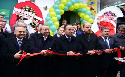 Bakan Bozdağ ve Bilal Erdoğan, Sancaktepe'de Açılış Yaptı