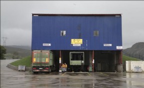 Sultanbeyli´de Evsel Atıklar Toplanıyor