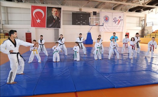 DURMAK YOK SPORA DEVAM