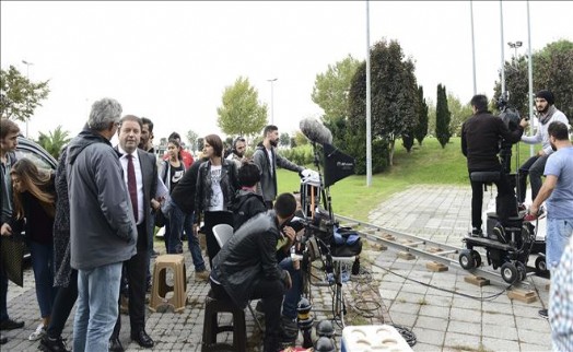 Başkan Kılıç´tan Dizi Setine Sürpriz Ziyaret