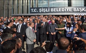 Şişli Belediyesi Çalışanları, 10 Ekim´de Hayatını Kaybedenleri Andı