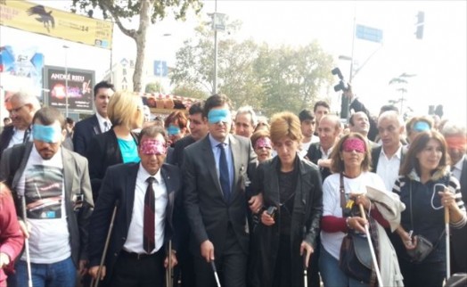 BEYAZ BASTON GÜNÜ´NDE GÖRME ENGELLİ VATANDAŞLARIMIZ İÇİN ANLAMLI ETKİNLİK