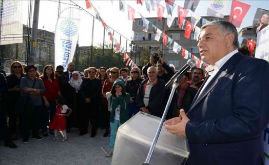 BAŞTAN AŞAĞI YENİLENEN PARK HİZMETE AÇILDI
