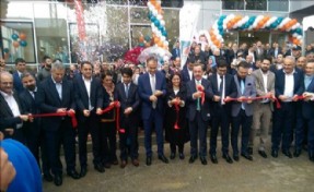 ÇEKMEKÖY ADNAN MENDERES GENÇLİK VE KÜLTÜR MERKEZİ HİZMETE AÇILDI