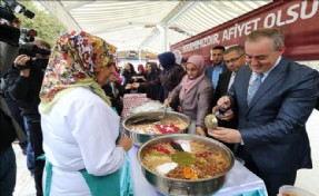 Sevgi ve Kardeşliğimiz Aşure Kazanlarıyla Pekişti