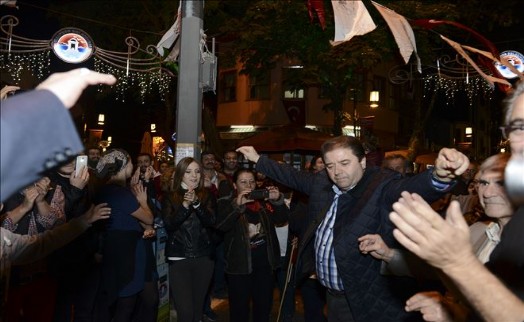 BAŞKAN KILIÇ´TAN CUMHURİYET AŞKINA HARMANDALI