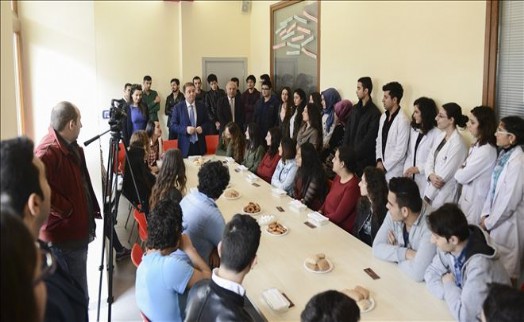 Öğrenciler Başkan Kılıç´ı Kahvaltıda Ağırladı