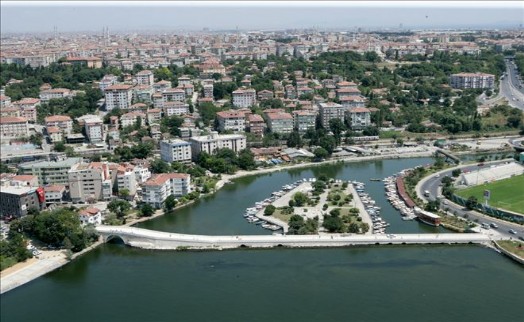 KÜÇÜKÇEKMECE GÖLÜ ATIK SULARDAN KURTARILDI