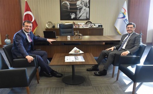 BAŞKAN HAZİNEDAR´DAN CHP´Lİ BELEDİYE BAŞKANLARINA ZİYARET