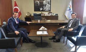 BAŞKAN HAZİNEDAR´DAN CHP´Lİ BELEDİYE BAŞKANLARINA ZİYARET