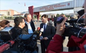 BAŞKAN HAZİNEDAR´DAN CAN DÜNDAR´A  ZİYARET