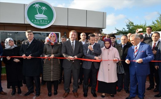 Tuzla Belediyesi Palmiye Balık Restaurant Yenilendi
