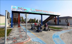 Öğrencilere Uygulamalı Trafik Eğitimleri
