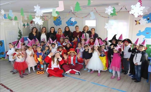 MİNİKLER YENİ YILI ERKEN KARŞILADI
