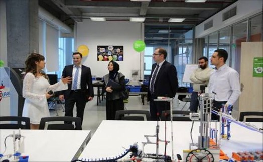 İSBAK Yöneticileri Living Lab´ı Ziyaret Etti