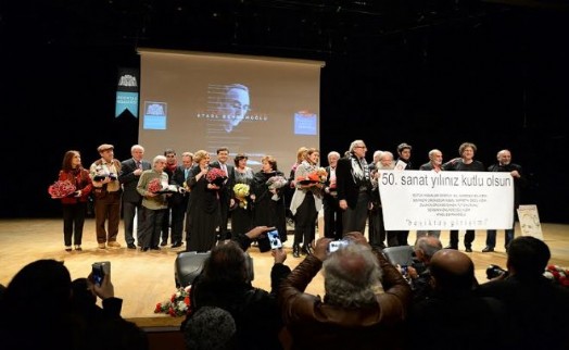Ataol Behramoğlu`nu Anma Gecesi`ne Siyaset ve Sanat Dünyası Yoğun İlgi Gösterdi