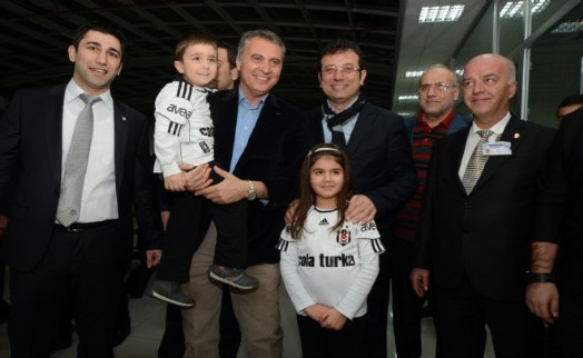 FİKRET ORMAN BEYLİKDÜZÜ'NDE TARAFTARLAR İLE BULUŞTU