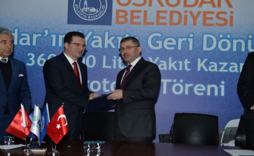 ÜSKÜDAR'DA GERİ DÖNÜŞÜM PROTOKÜLÜNDE İMZALAR ATILDI
