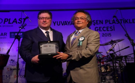 Şişli Belediyesi'ne Teşekkür Plaketi