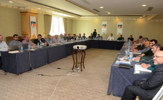 ÇEKMEKÖY BELEDİYESİ'NDE YÖNETİM DEĞERLENDİRME TOPLANTISI YAPILDI