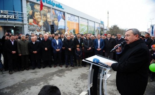 SANCAKTEPE BELEDİYESİ, SURİYELİ AİLELERE YARDIM ELİ