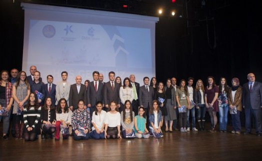 ÜNLÜLER MADDE BAĞIMLILIĞINI ENGELLEMEK İÇİN BİRARAYA GELDİ
