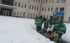 Okul ve ibadethanelere  kara kış desteği