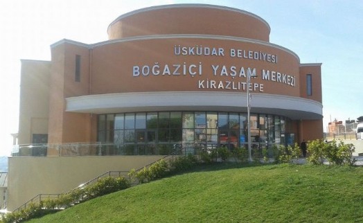 ÜSKÜDAR'DA ERGUVAN RESTAURANT'LA BOĞAZ KEYFİ