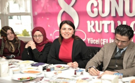 Kadın Gazeteciler 8 Mart'ta Beykoz'da Buluştu