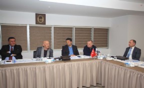 Muhtarlar Başkan Altınok Öz'ün başkanlığında bir araya geldi