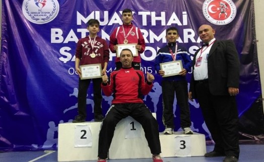 MUAY THAİ'DE BÖLGE ŞAMPİYONASINDA SANCAKTEPE FIRTINASI ESTİ