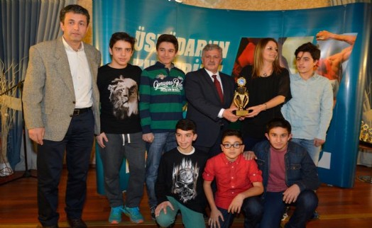 ÜSKÜDAR'IN EN'LERİ YEMEKTE BULUŞTU