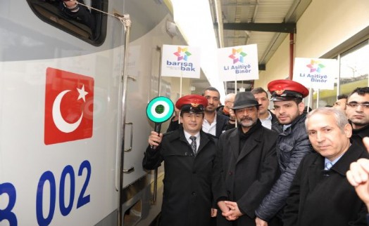 İstanbul`dan Diyarbakır`a Barış Treni Başkan Yazıcı Tarafından Uğurlandı