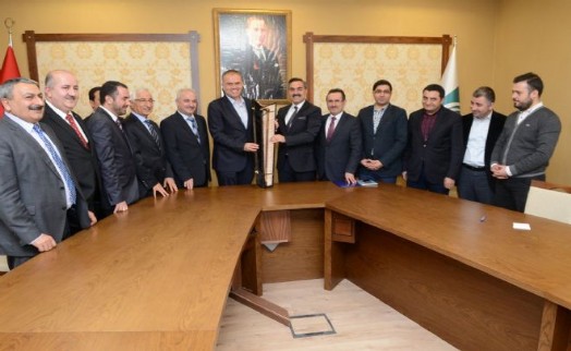 ÇEKMEKÖY VE AHLAT KARDEŞ İLÇE OLDULAR