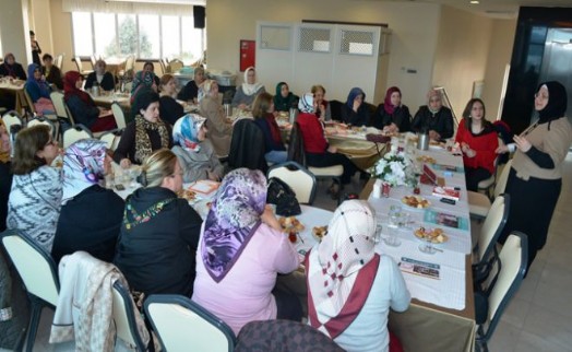 Tuzla Kadın Kent Gönüllüleri,  Etkili İletişimle Gönül Kazanıyor