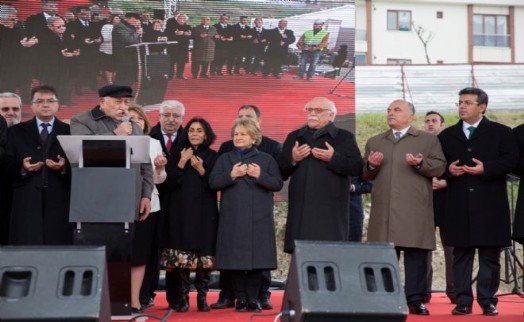 TÜRKİYE'DE BİR İLK OLAN OKULUN TEMELİ KÜÇÜKÇEKMECE'DE ATILDI