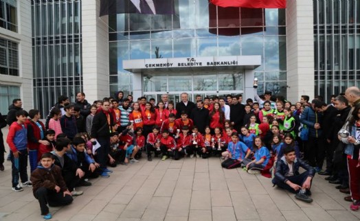 ÇEKMEKÖY'DE ÇANAKKALE İÇİN KOŞTULAR