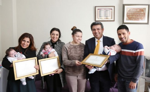 KÜÇÜKÇEKMECE`DEN BEBEKLERE ``HEMŞEHRİLİK BELGESİ``