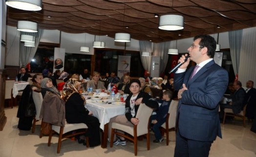ŞEHİT AİLELERİ BEYLIKDÜZÜ'NDE YEMEKTE BİR ARAYA GELDİ