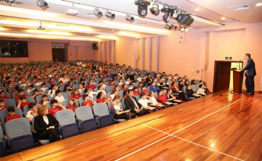 Ataşehir'de Hayvan Sevgisi Seminerleri başladı