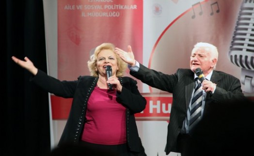 KAĞITHANE'DE HUZURLU SESLER YARIŞTI